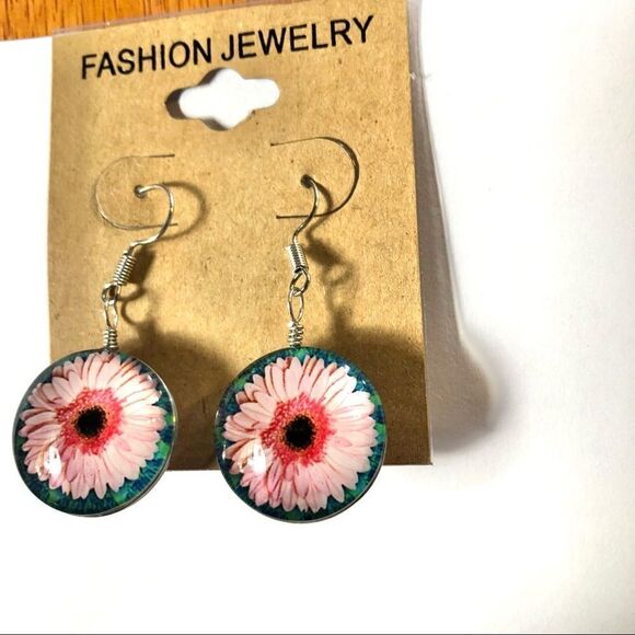 Fashion Jewelry Pale Pink Floral Earrings - Picture 4 of 7